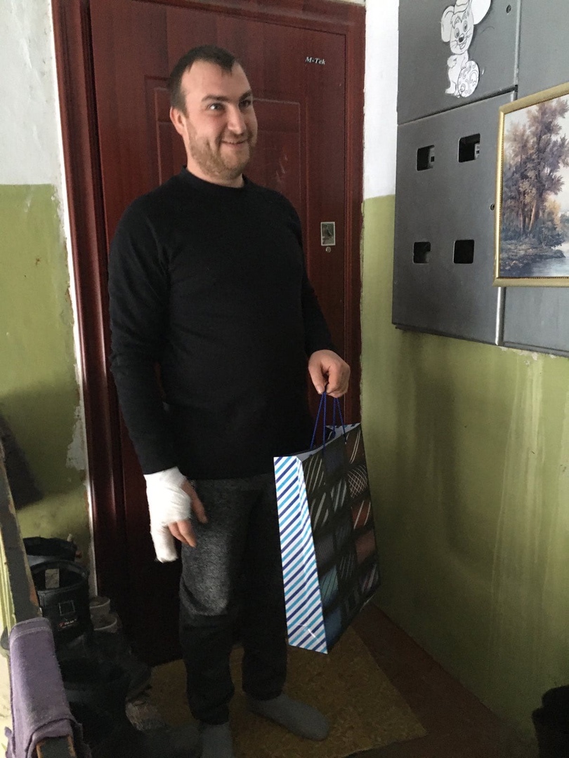 Депутат поздравил жителей поселка Мехзавод с Днем защитника Отечества